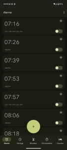 Une capture d'écran avec plusieurs horaires définis : 07:16, 07:26, 07:39, 07:53, 07:57, 08:06, 08:18.